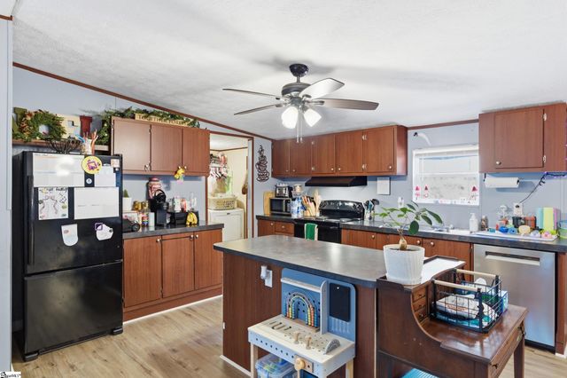 120 Acorn Trail, Fountain Inn, SC 29644