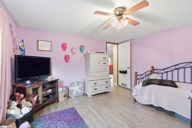 120 Acorn Trail, Fountain Inn, SC 29644