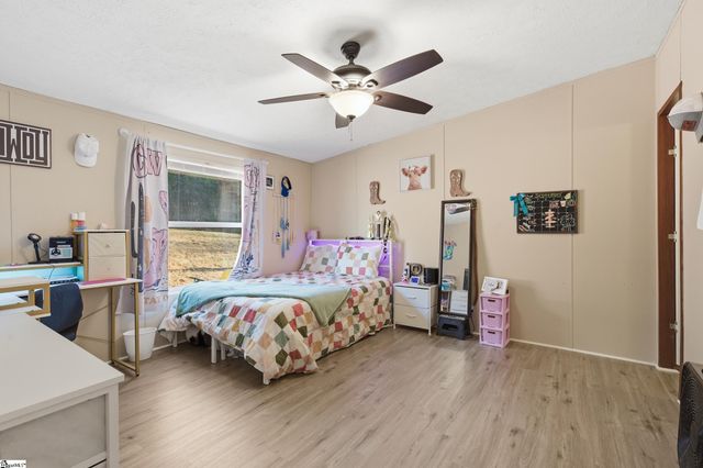 120 Acorn Trail, Fountain Inn, SC 29644