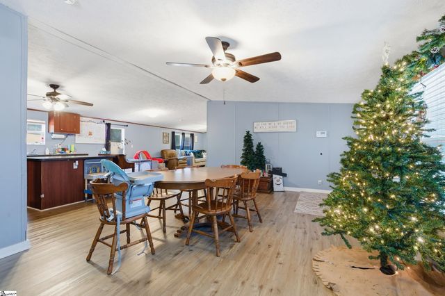 120 Acorn Trail, Fountain Inn, SC 29644