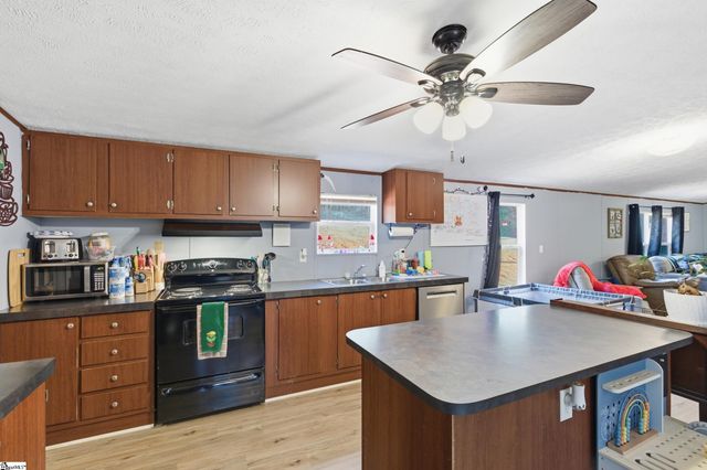 120 Acorn Trail, Fountain Inn, SC 29644