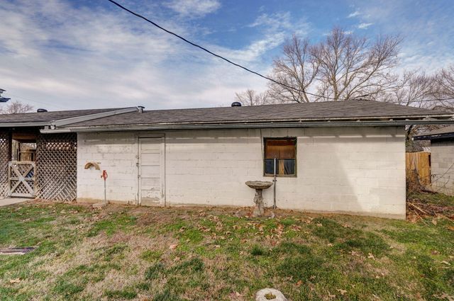 630 S Vine Street, Mt Vernon, MO 65712