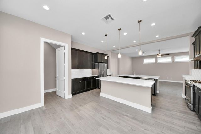 7219 Bayberry Crescent Lane, Katy, TX 77493