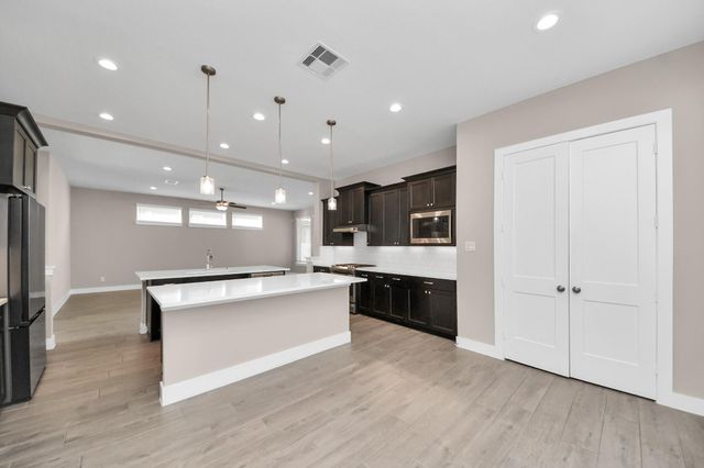 7219 Bayberry Crescent Lane, Katy, TX 77493