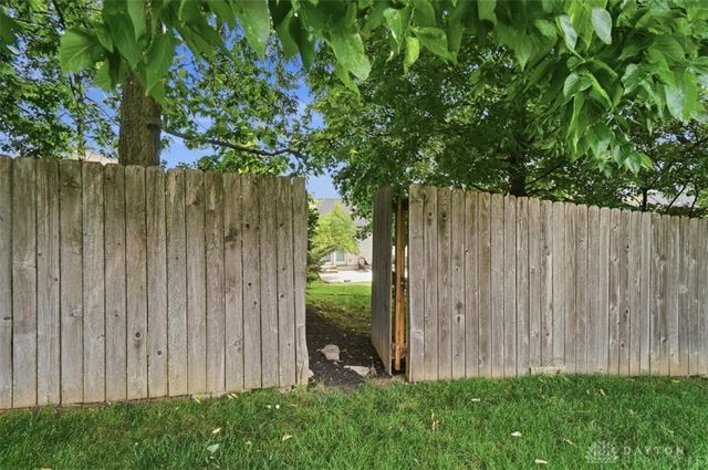 9575 Deer Track Road, West Chester, OH 45069