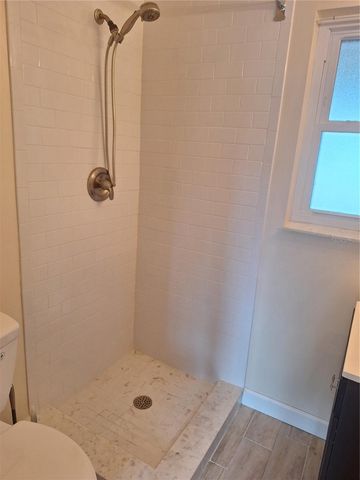 8916 NARCISSUS AVENUE, Seminole, FL 33777