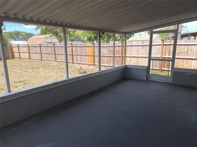 8916 NARCISSUS AVENUE, Seminole, FL 33777