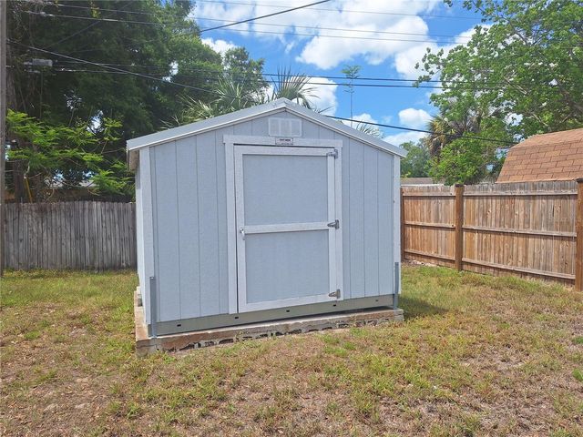 8916 NARCISSUS AVENUE, Seminole, FL 33777