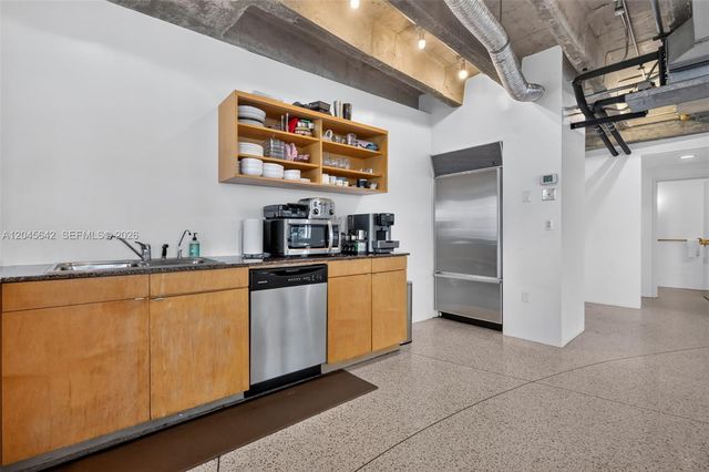 5255 Collins Avenue 12E, Miami Beach, FL 33140