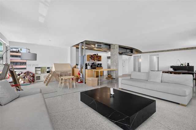 5255 Collins Avenue 12E, Miami Beach, FL 33140
