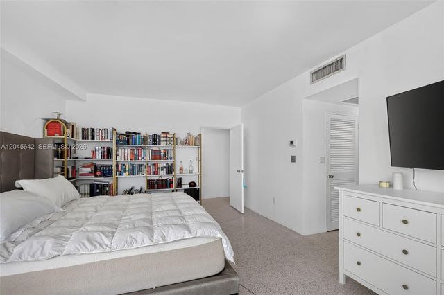 5255 Collins Avenue 12E, Miami Beach, FL 33140