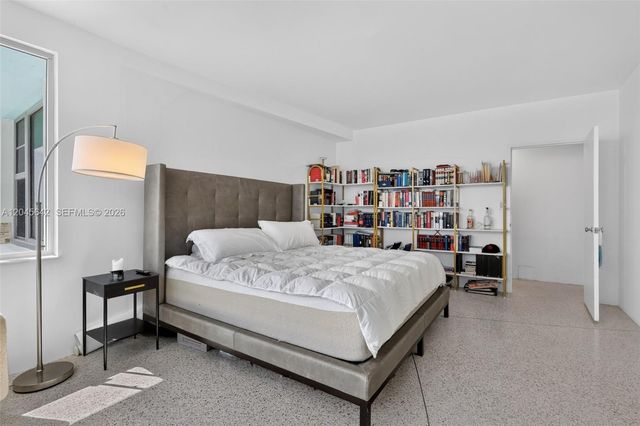 5255 Collins Avenue 12E, Miami Beach, FL 33140