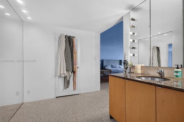 5255 Collins Avenue 12E, Miami Beach, FL 33140