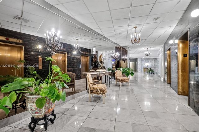 5255 Collins Avenue 12E, Miami Beach, FL 33140