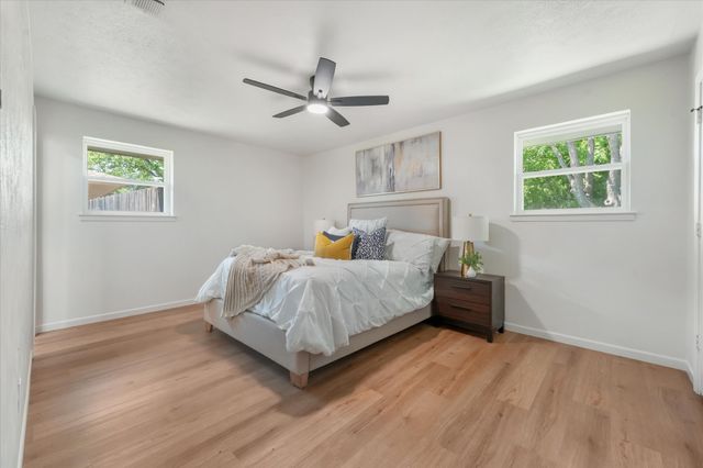 4108 Alicante Avenue, Fort Worth, TX 76133