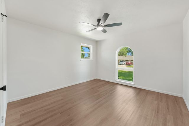 4108 Alicante Avenue, Fort Worth, TX 76133