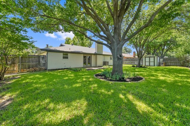 4108 Alicante Avenue, Fort Worth, TX 76133