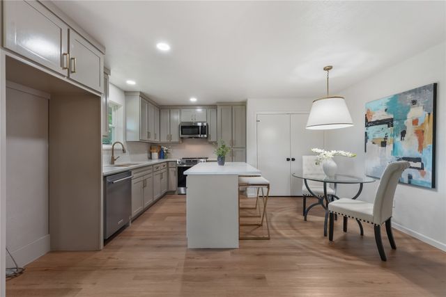 4108 Alicante Avenue, Fort Worth, TX 76133