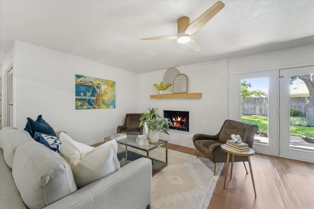 4108 Alicante Avenue, Fort Worth, TX 76133