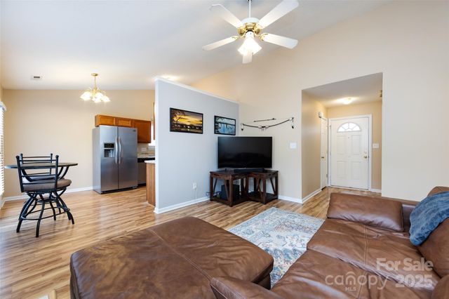 11015 Olde English Drive, Charlotte, NC 28216