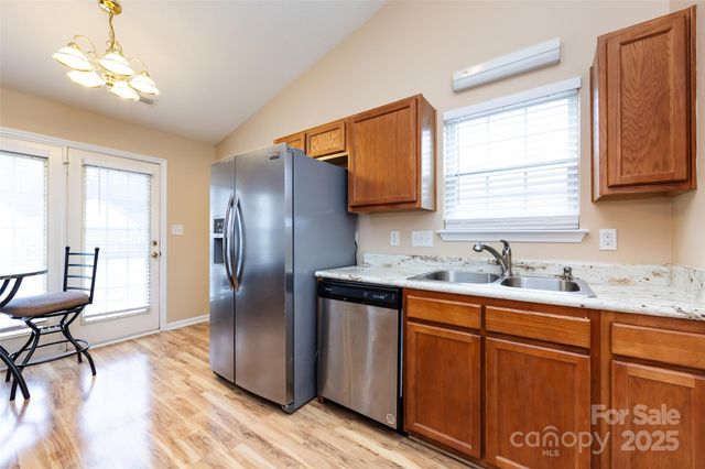 11015 Olde English Drive, Charlotte, NC 28216