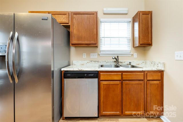 11015 Olde English Drive, Charlotte, NC 28216