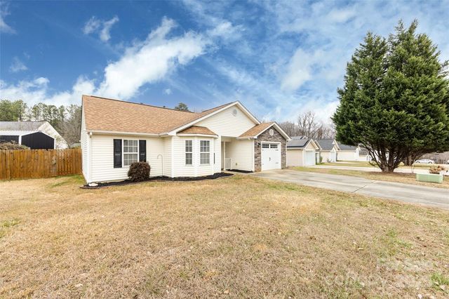 11015 Olde English Drive, Charlotte, NC 28216