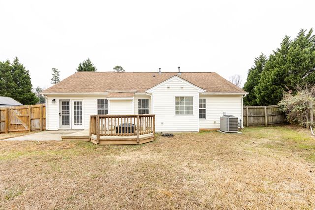 11015 Olde English Drive, Charlotte, NC 28216