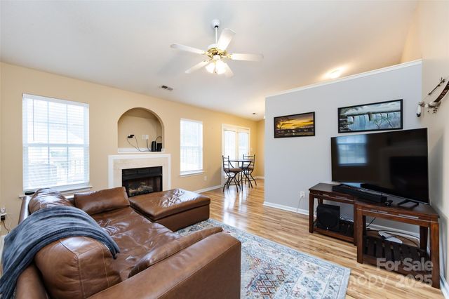 11015 Olde English Drive, Charlotte, NC 28216