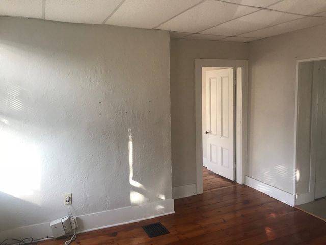 28 Church Ave 2, Franklin, MA 02038