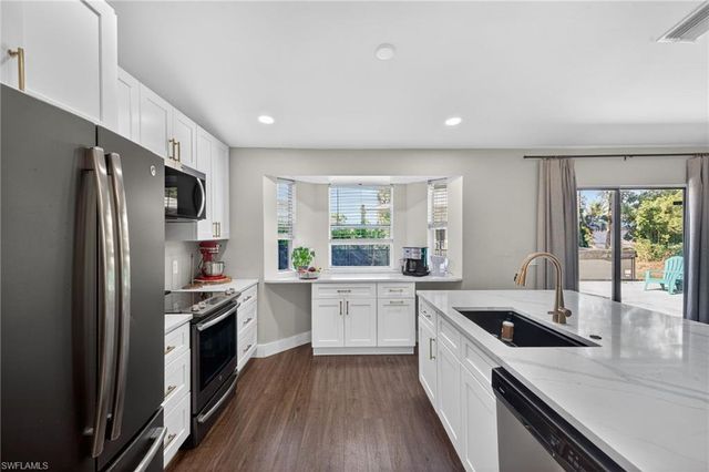 8145 Sandpiper RD, Fort Myers, FL 33967