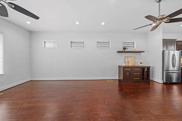 2228 Mcgowen Street, Houston, TX 77004