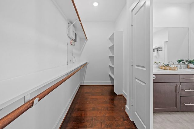 2228 Mcgowen Street, Houston, TX 77004