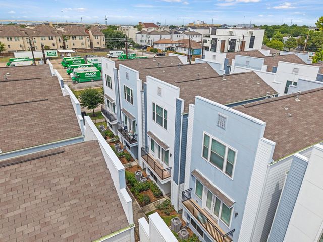 2228 Mcgowen Street, Houston, TX 77004