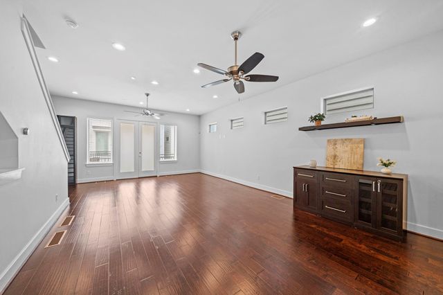 2228 Mcgowen Street, Houston, TX 77004