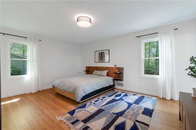 220 Burnie Road, Woodstock, GA 30188