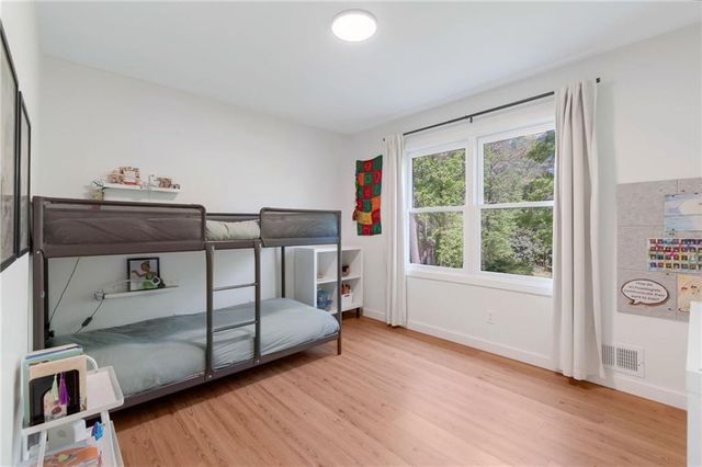 220 Burnie Road, Woodstock, GA 30188