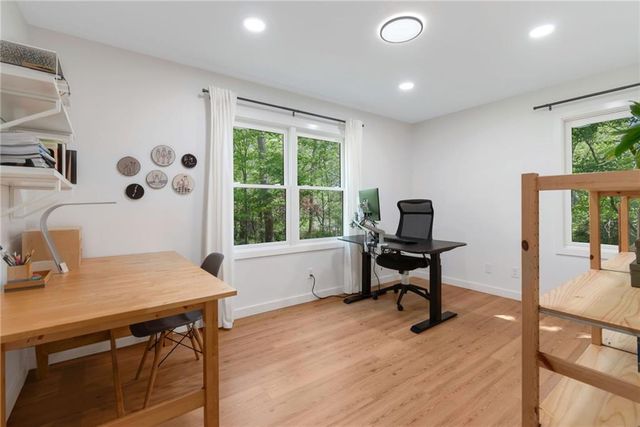 220 Burnie Road, Woodstock, GA 30188