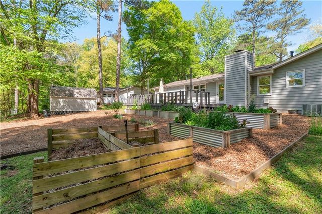 220 Burnie Road, Woodstock, GA 30188