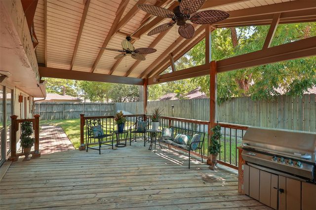 15307 Forest Trails Drive, Houston, TX 77095