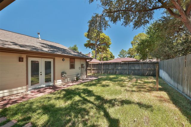 15307 Forest Trails Drive, Houston, TX 77095