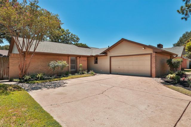 15307 Forest Trails Drive, Houston, TX 77095