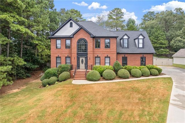 2310 Pine Haven Court, Grayson, GA 30017