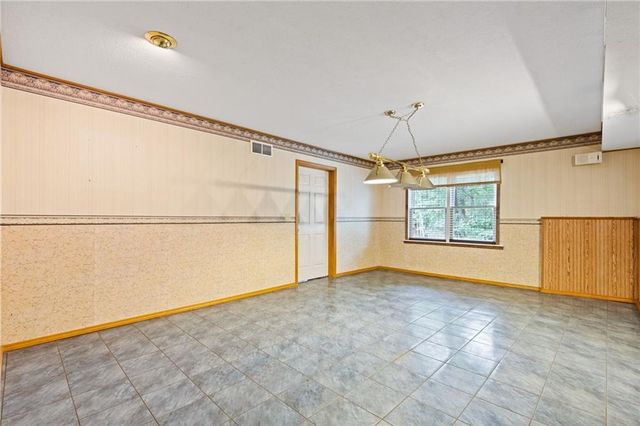 2310 Pine Haven Court, Grayson, GA 30017
