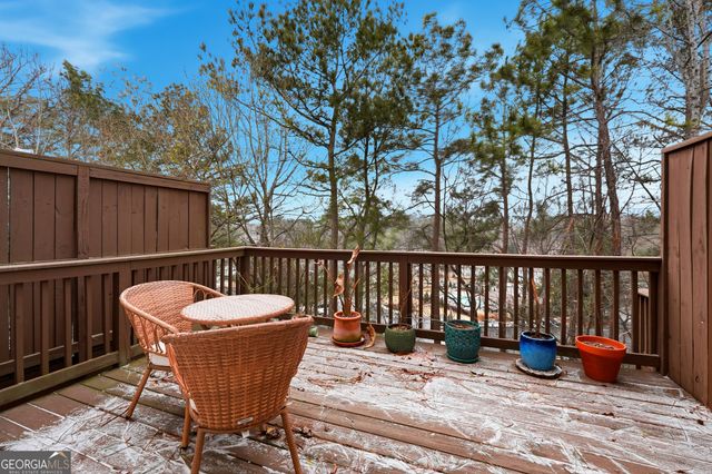1149 Liberty Parkway NW, Atlanta, GA 30318