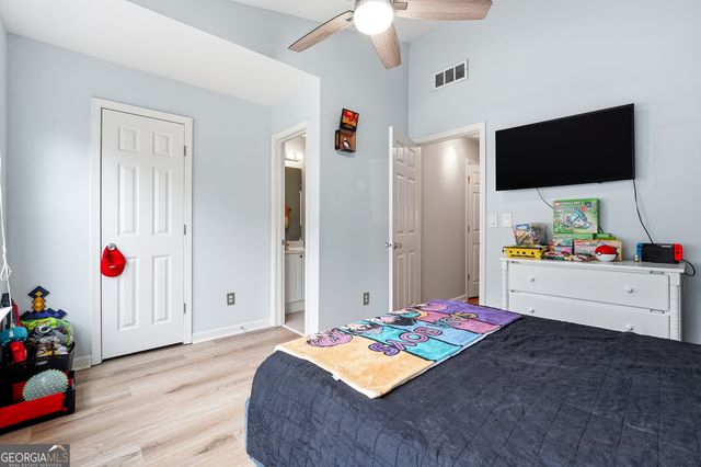 1149 Liberty Parkway NW, Atlanta, GA 30318