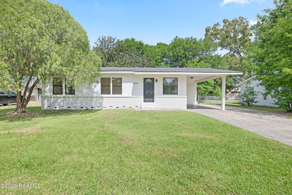 204 Eastland Drive, Lafayette, LA 70503