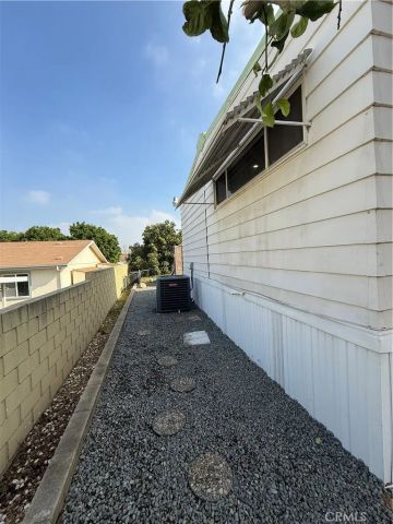 3500 Buchanan 21, Riverside, CA 92503