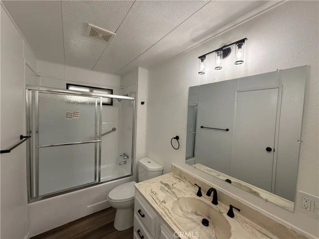 3500 Buchanan 21, Riverside, CA 92503