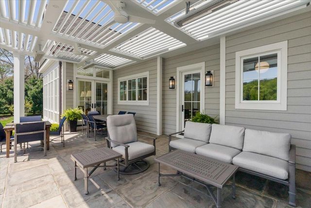 13741 S Indian Springs Road, Buchanan, MI 49107